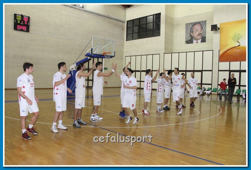 121223 Aquila 102_tn.jpg